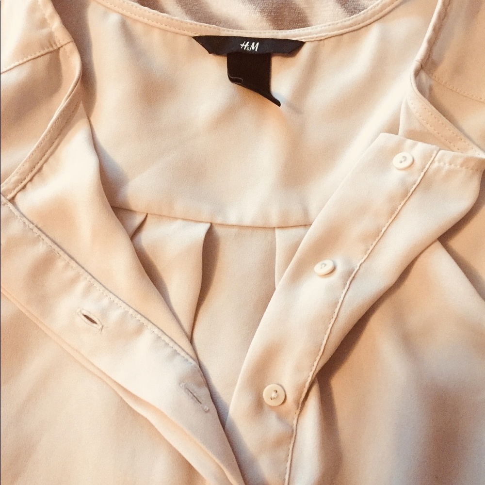 HM blouse - Picture 2 of 2